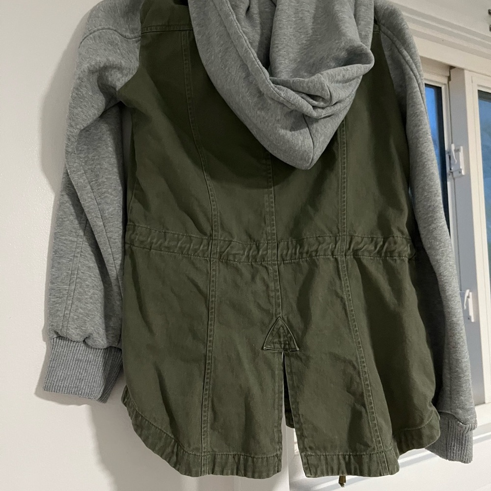 Jacket - Picture 4 of 4